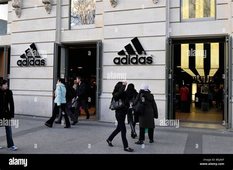 adidas store europe.